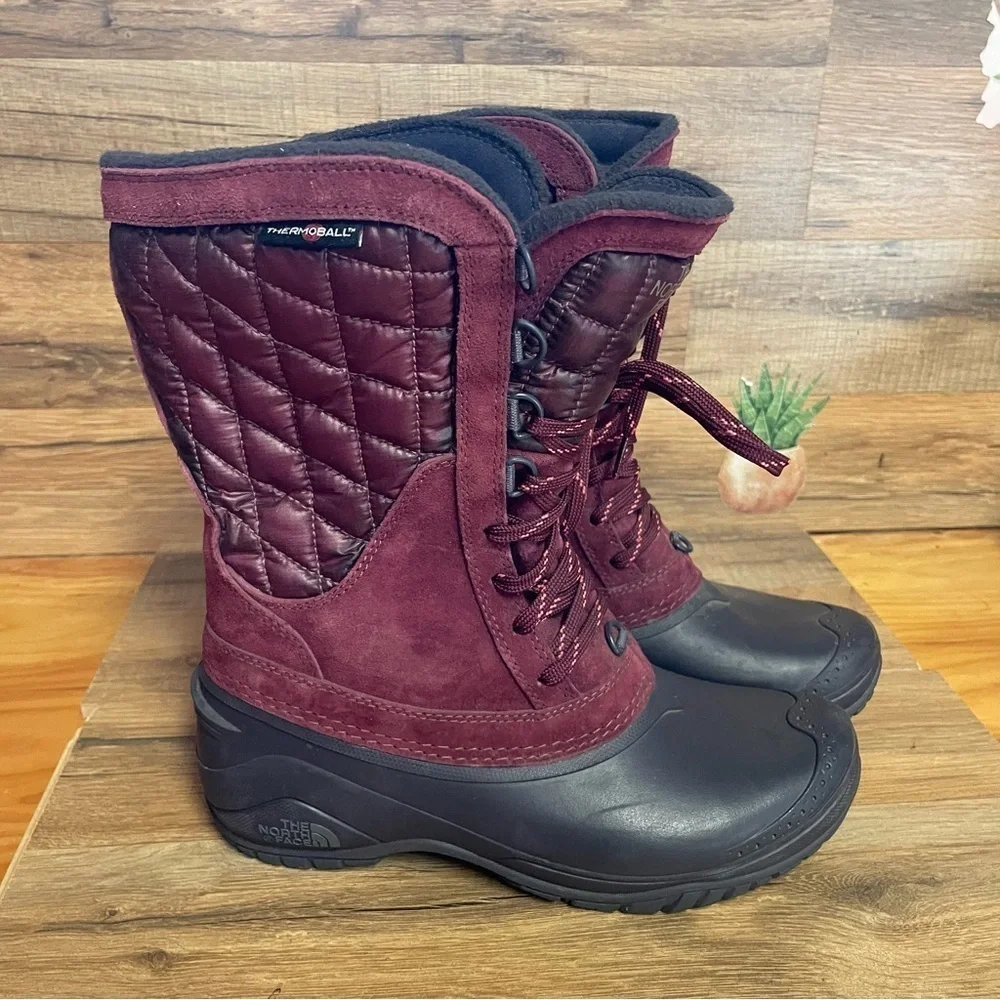 The North Face Thermoball winter snow boots women’s 6.5 garnet red